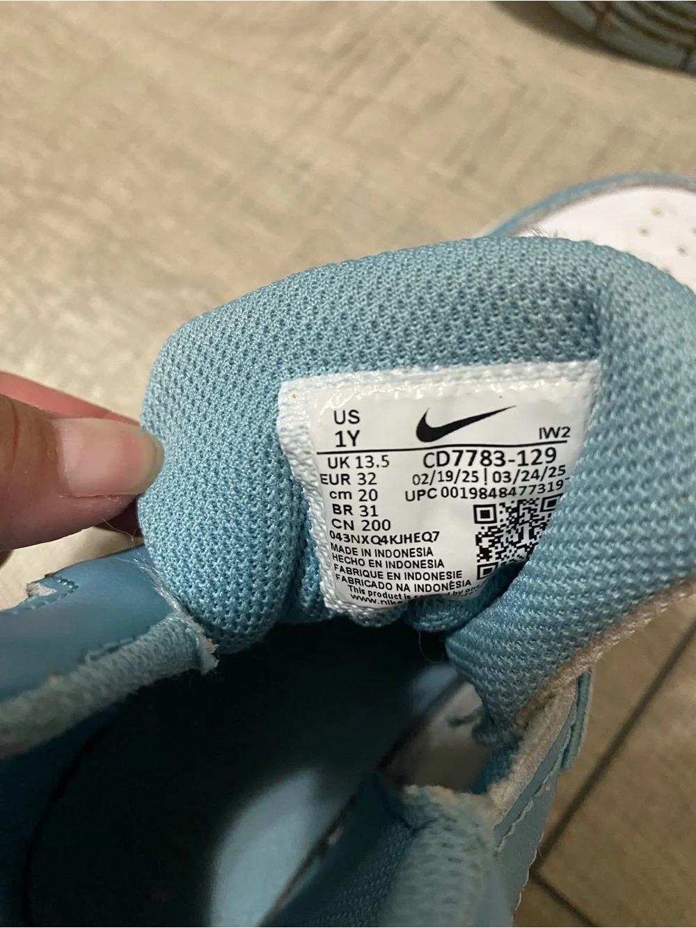 Nike Kids Mid-Top Sneakers in Light Blue and White